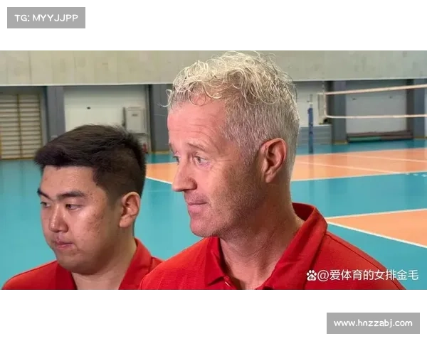 海宁执教中国男排定下目标 力争跻身世界前十强 海宁执教中国男排定下目标 力争跻身世界前十强